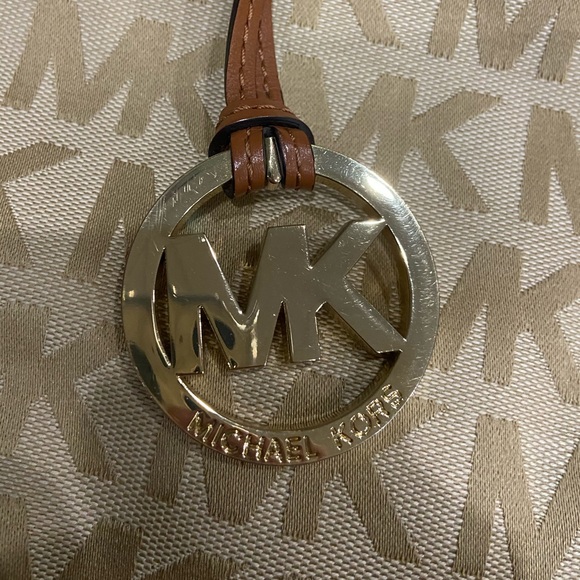 Micheal Kors tote bag - Picture 4 of 6